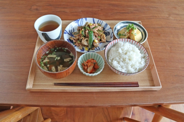 栄養バランスのとれた食事